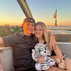 Meet your Posher, Kieli